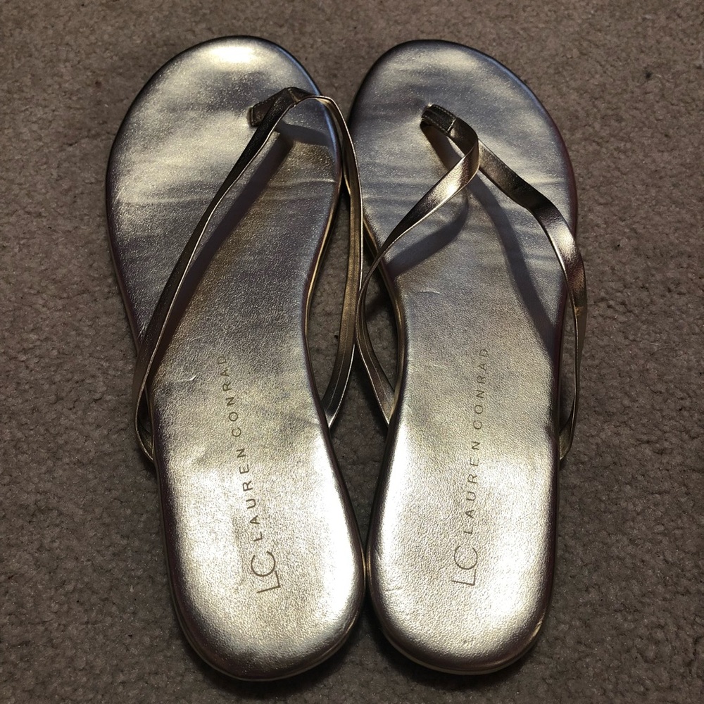 Metallic Gold Lauren Conrad LC flip flop sandals
